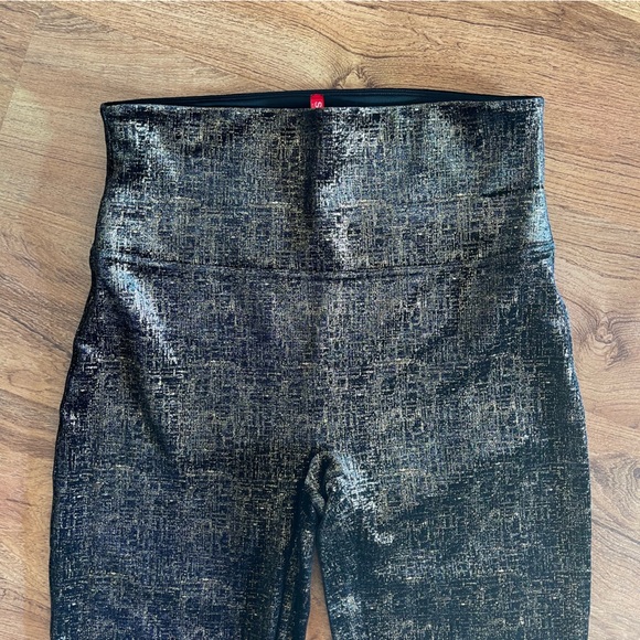 SPANX Shiny Velvet High Waisted Leggings -Black Gold Shine - Picture 3 of 8